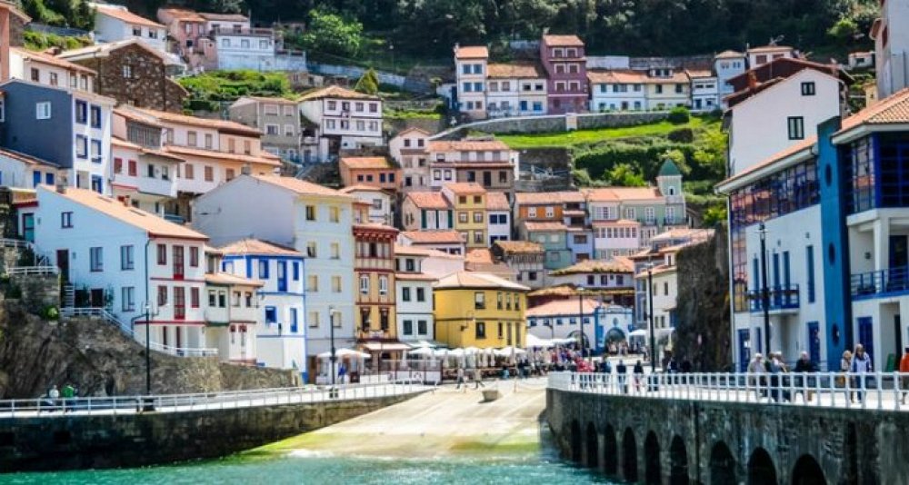 Circuit 8 Days and 7 Nights in Asturias and North of Galicia
