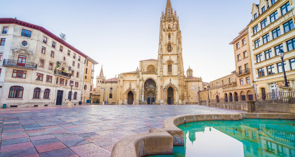 Circuit 8 Days and 7 Nights in Asturias and North of Galicia