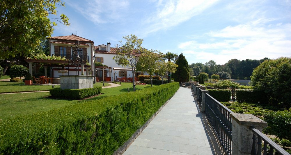 Circuit at your leisure through the Rías Altas: Costa da Morte