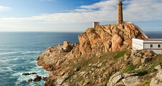 Circuit at your own pace through Rías Altas & Costa da Morte in hotels
