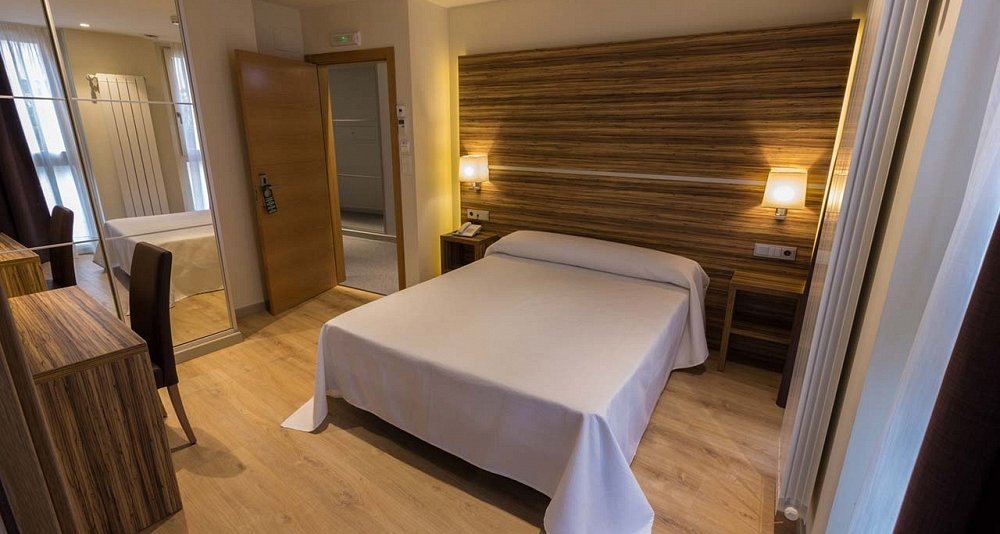 Circuit at your own through the interior of Galicia. Hotels