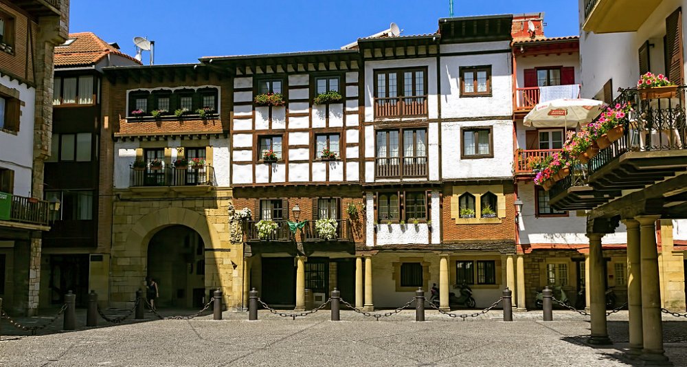 Circuito Privado Pazos de Galicia y Alojamientos con Encanto: Rías Baixas
