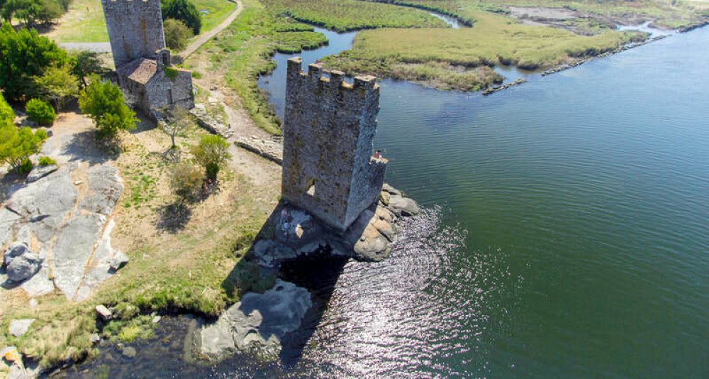 Escapada cultural y enológica a Monasterio de Poio Galicia