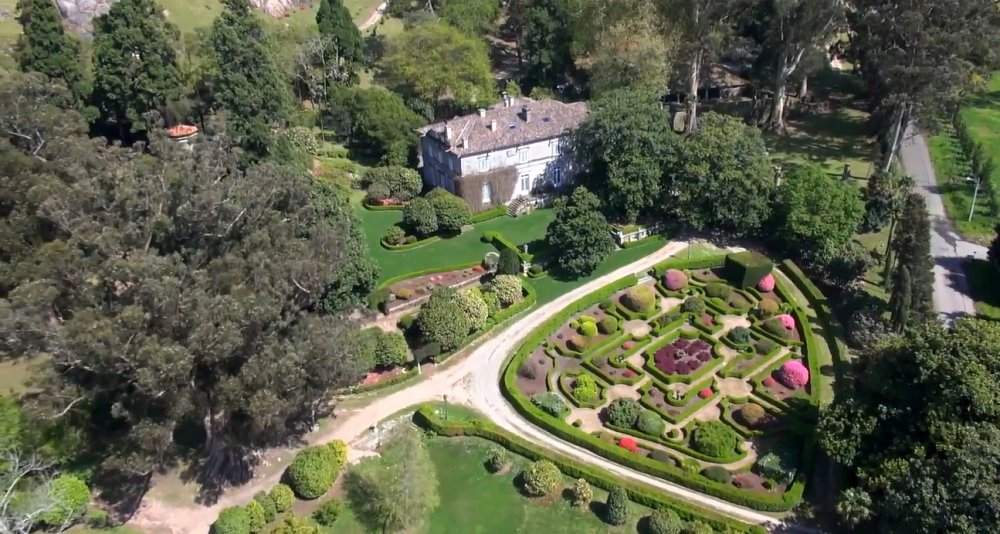 Escapada cultural y enológica a Monasterio de Poio Galicia