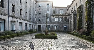 Escapada cultural y enológica a Monasterio de Poio Galicia