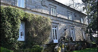 Escapada cultural y enológica a Monasterio de Poio Galicia