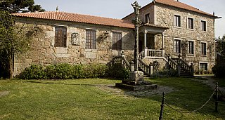 Escapada Enológica y Pazos de Galicia. La ruta de la Camelia