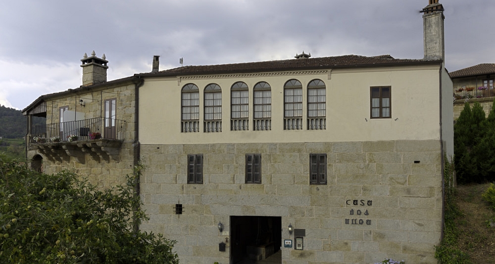 Gastro - Oenological getaway at manor houses of Galicia