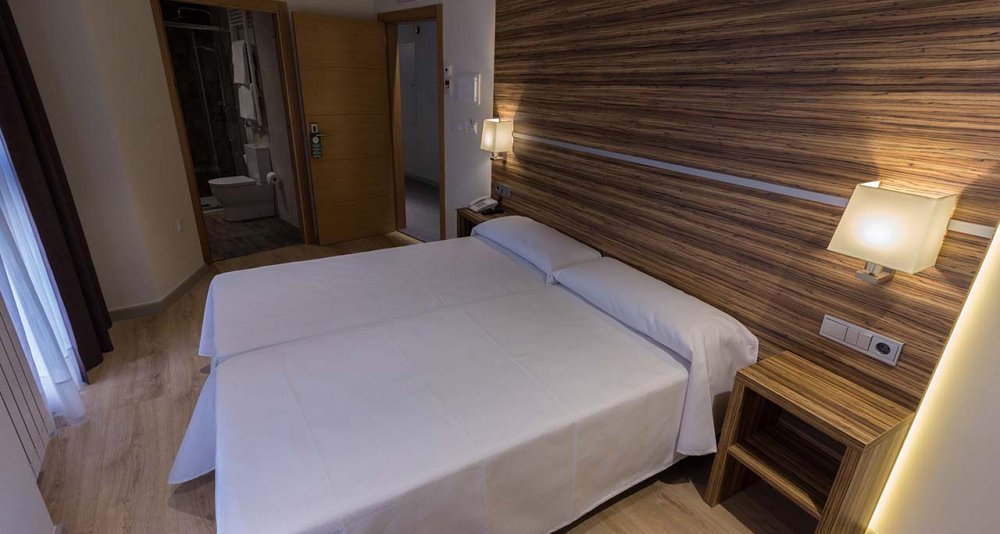 Gastronomic and Oenological Getaway in Ourense