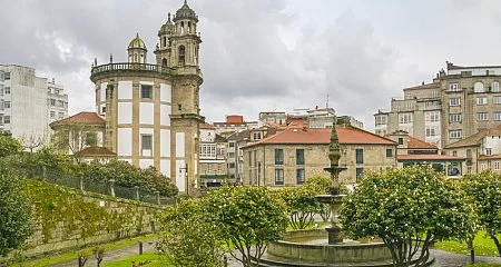 Jardines junto a la Iglesia de San Francisco en Pontevedra._342