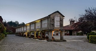 Oenological Gateway & Pazos de Galicia. The Camellia Route