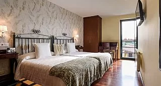 Primitivo Way from Lugo in Hotels, Houses and Lodgings with Charm Primitivo Way from Lugo in Hotels, Houses and Lodgings with Charm