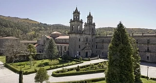 Private Circuit  through the Interior of Galicia: Charming Pazos and Accommodations