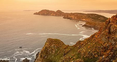 Sunset in the Rías Baixas with panoramic ocean views_40 Sunset in the Rías Baixas with panoramic ocean views_40